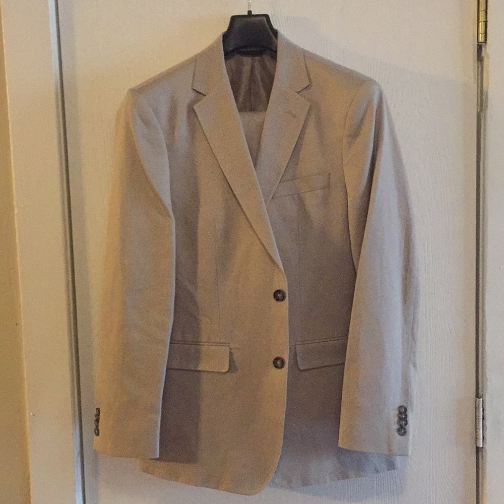 Khaki Taikored Fit Banana Republic Suit Set.